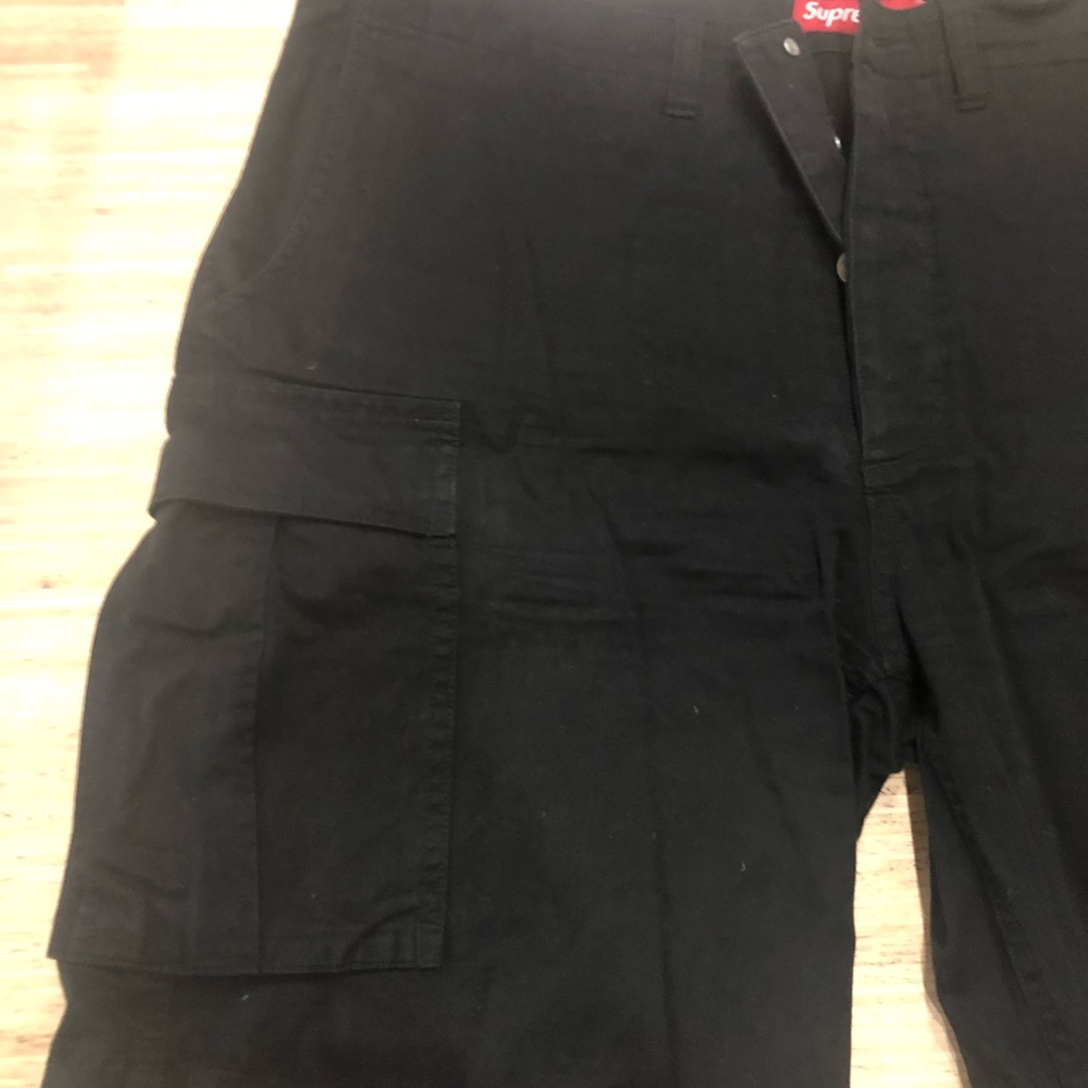 Supreme Field Cargo Shorts Size 36
